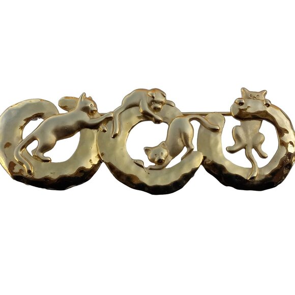 JJ Jonette Jewelry Brooch "C is for Cat"  Cats with Yarn Balls in Gold - Picture 1 of 9